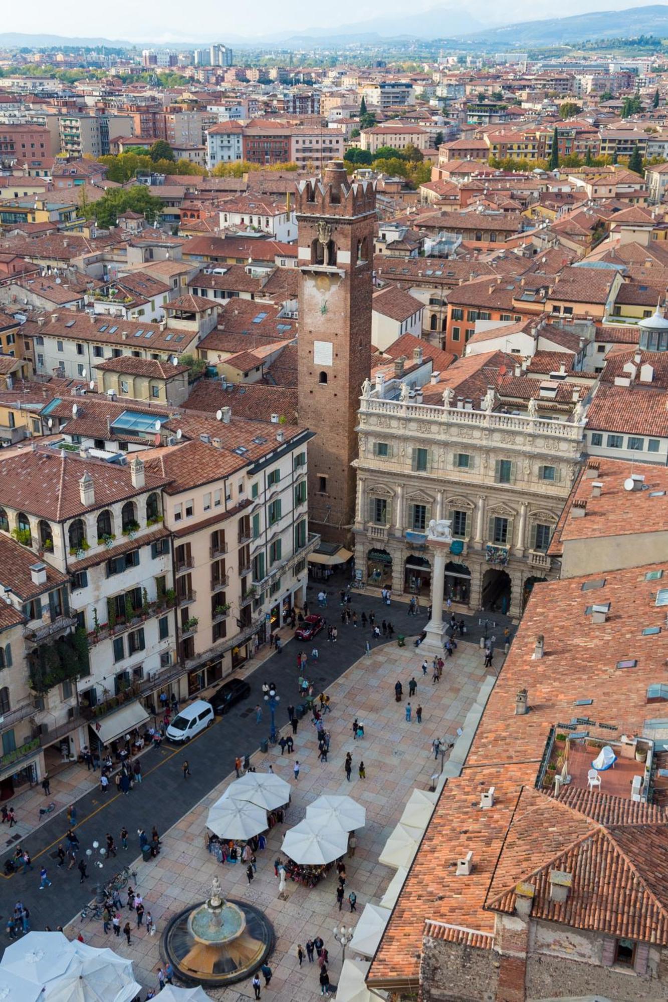 Corso Cavour Luxury Apartment 维罗纳 外观 照片