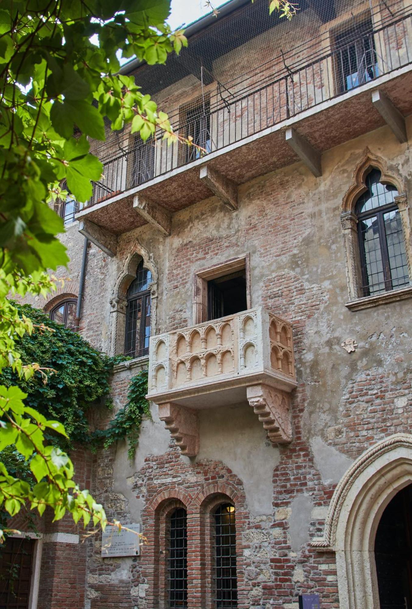 Corso Cavour Luxury Apartment 维罗纳 外观 照片
